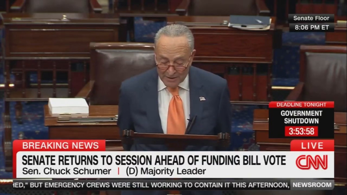 Sens Schumer And Mcconnell Agree To Pass Funding Bill Meidastouch News