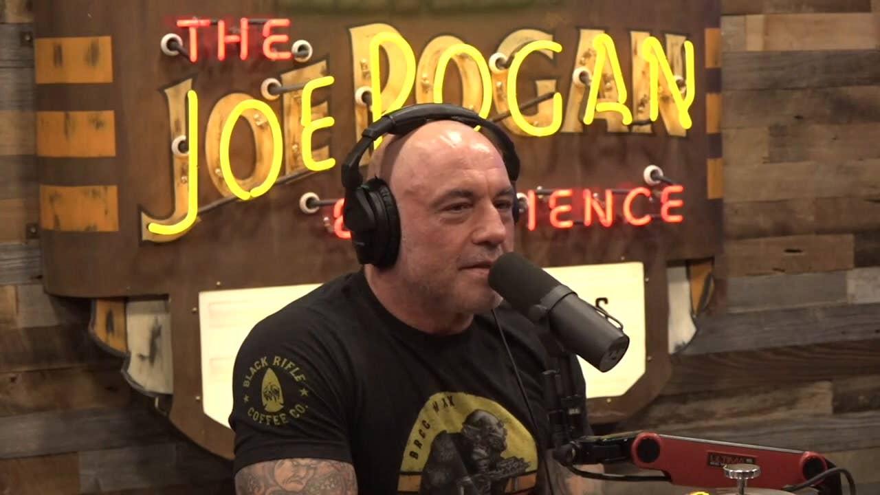 Joe Rogan Puero Rico Joe Rogan Shocked Trump Campaign Approved Puerto Rico Trash Joke ...