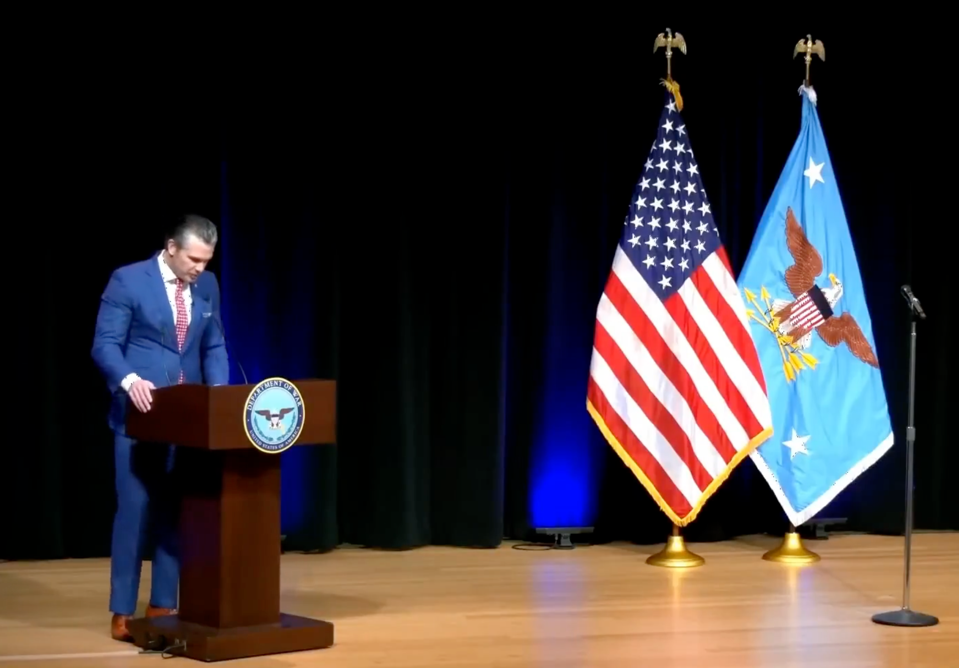 Pentagon Invocation Hegseth Quotes Fake Bible Verse From Pulp Fiction at Pentagon Prayer ...