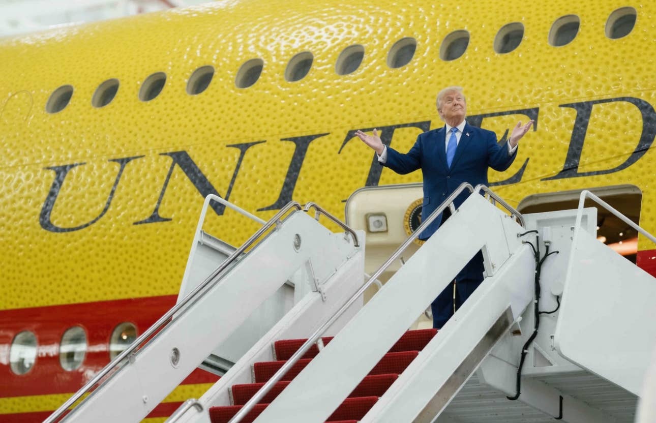 Trump's New Air Force One Has Bad Air Conditioning - MeidasTouch