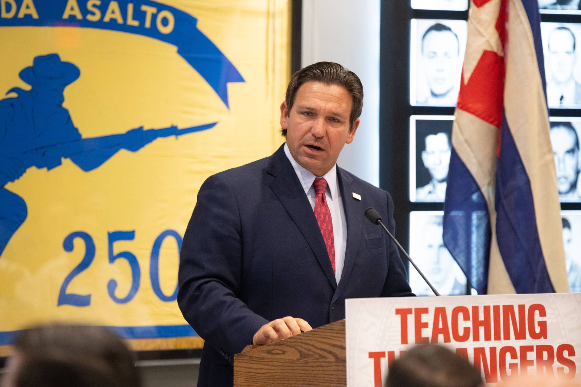 Redrawn DeSantisβ Redrawn Florida Seat Leaves Trump Ally Askar Two Points ...
