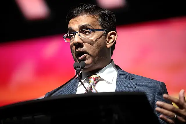 Dinesh D’Souza Admits ‘2000 Mules’ Film Was Completely Bogus (meidasnews.com)