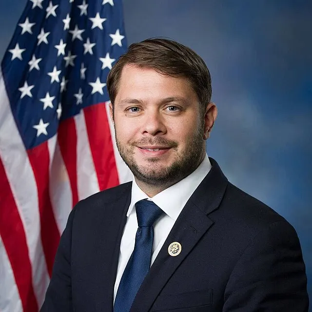 Ruben Gallego Defeats Kari Lake for U.S. Senate (meidasnews.com)