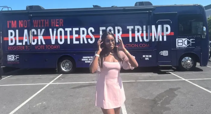 Unwelcome ‘Black Voters for Trump’ Bus Draws Nearly Empty Parking Lot – With Planted ‘Chick-Fil-A’ Supporter Aboard (meidasnews.com)