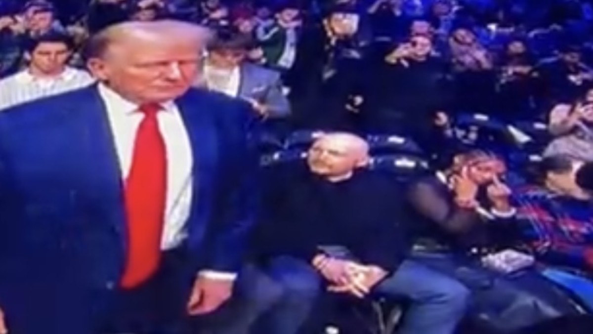 Trump Greeted With a Two-Finger Salute at UFC - MeidasTouch News